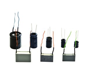 Jeu de 10 condensateurs