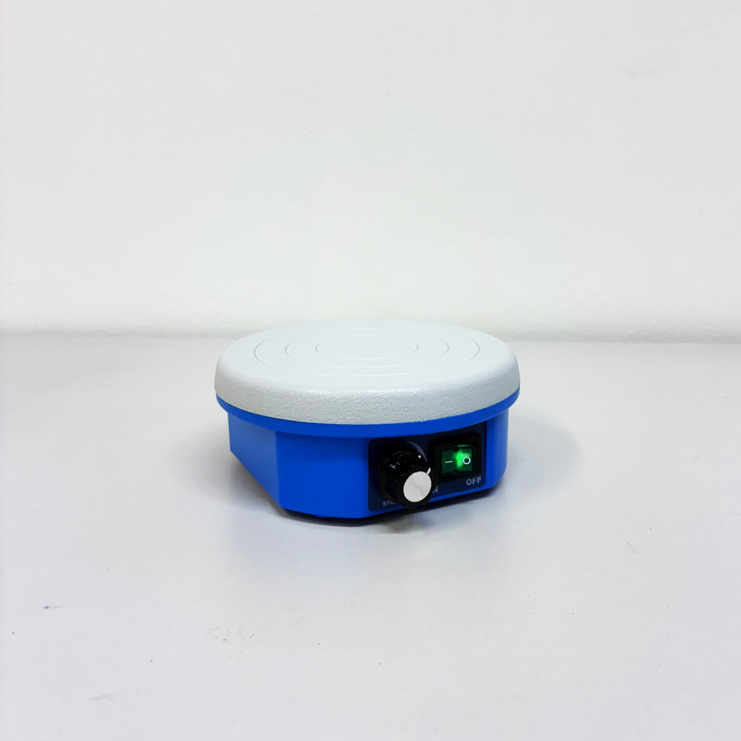 Agitateur Magnétique Mini Pour Laboratoire - Modèle HI190M-1, 115V, Par Hanna Instruments